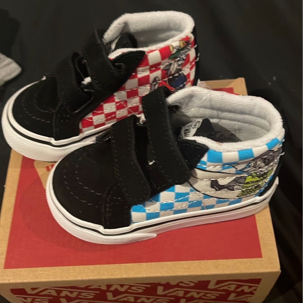 Baby vans size 4.5 brand new with tag